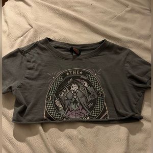 Joker super cropped tee